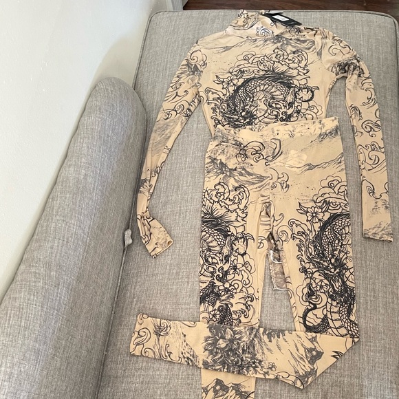 Fashion nova leggings set caramel . - Picture 2 of 5